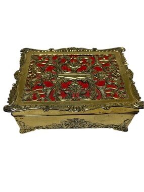 Vintage Hollywood Regency filigree jewelry or trinket box.